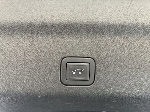 Used 2024 Chevrolet Tahoe RST w/ Luxury Package image 8