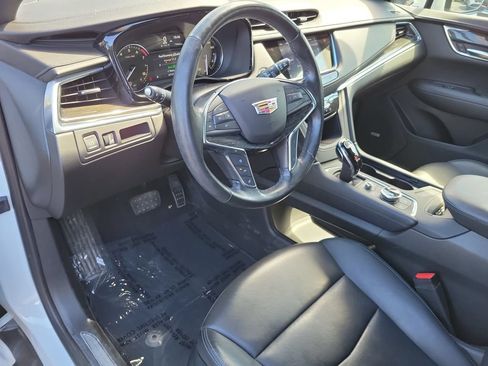 Used 2021 Cadillac XT5 Premium Luxury w/ LPO, Floor Liner Package AWD/4WD image 27