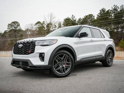 New 2026 Ford Explorer ST w/ Sun And Sound Package image 2