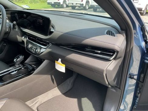 New 2026 Buick Envista Sport Touring w/ Convenience II Package FWD image 14