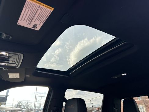 Certified 2025 Chevrolet Silverado 2500 High Country w/ Technology Package image 30