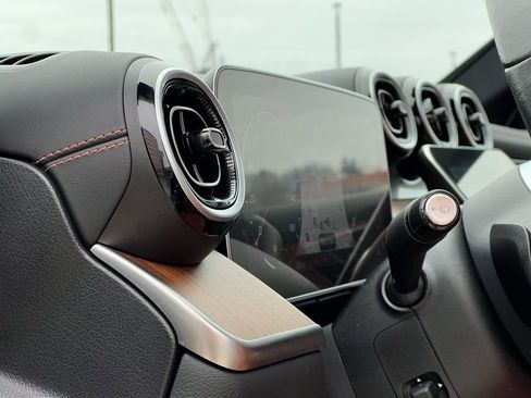 Certified 2023 Mercedes-Benz GLC 300 4MATIC image 23