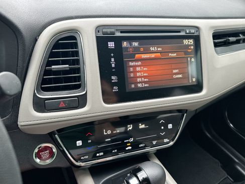 Used 2016 Honda HR-V EX image 16