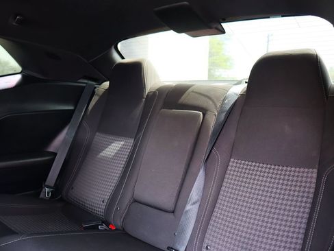 Used 2018 Dodge Challenger SXT RWD image 29