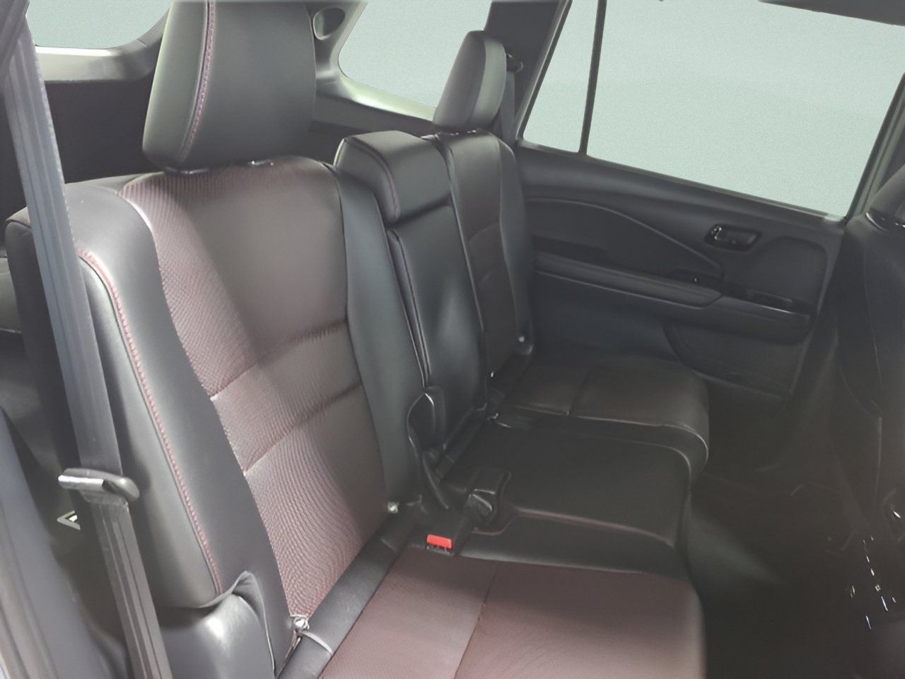 Used 2024 Honda Passport Black Edition image 16