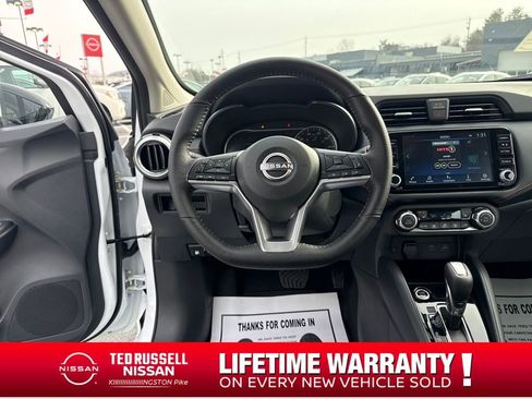 New 2025 Nissan Versa SR image 13
