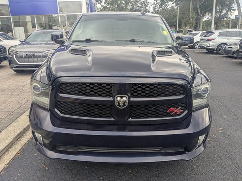 Used 2013 RAM 1500 R/T w/ Comfort Group image 10