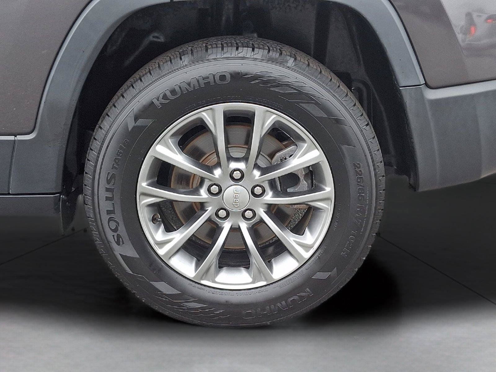Used 2021 Jeep Cherokee Latitude Lux AWD/4WD image 26