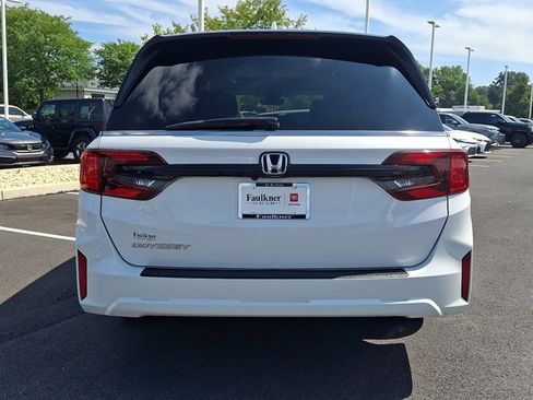 Used 2025 Honda Odyssey EX-L image 5