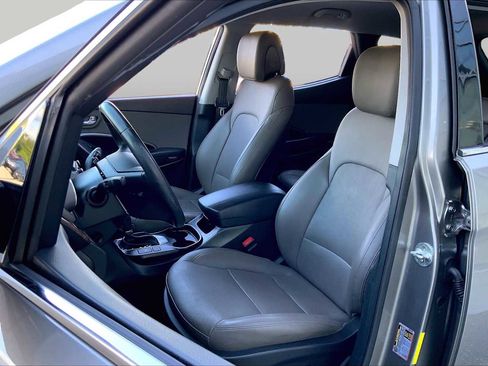 Used 2018 Hyundai Santa Fe Sport AWD/4WD image 9