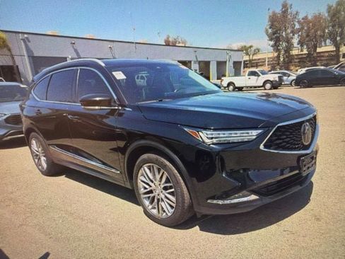 Used 2023 Acura MDX SH-AWD w/ Advance Package image 1