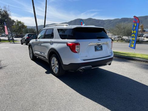 Used 2020 Ford Explorer Limited w/ Hybrid Equipment Group 310A image 7