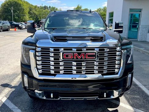 New 2026 GMC Sierra 3500 Denali w/ Denali Reserve Package AWD/4WD image 5