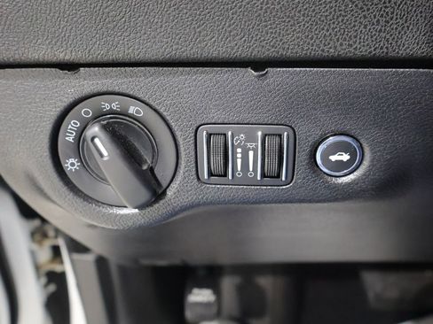Used 2023 Dodge Charger R/T RWD image 31