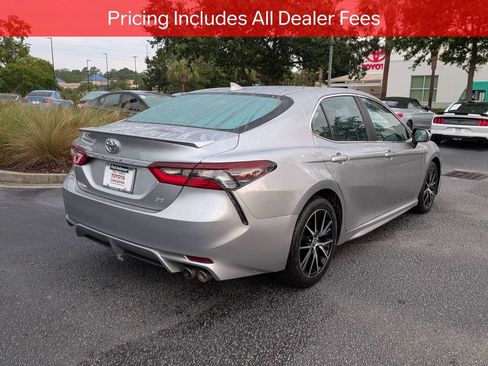 Used 2024 Toyota Camry SE w/ Convenience Package FWD image 5