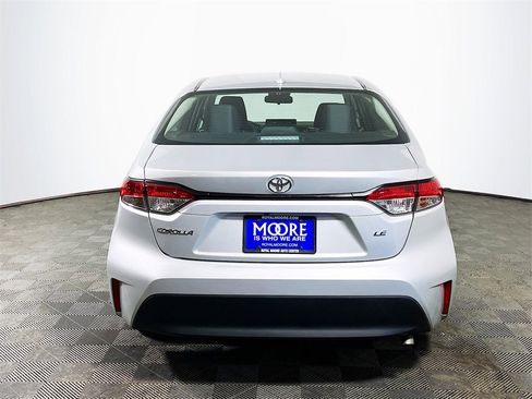 Used 2025 Toyota Corolla LE image 7