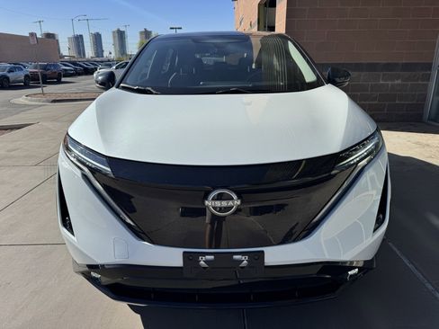 Used 2023 Nissan Ariya image 10