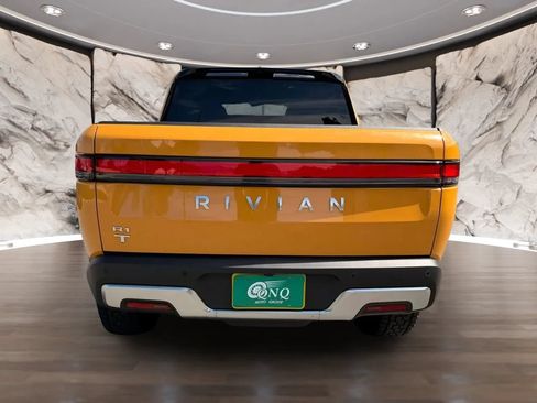 Used 2022 Rivian R1T Adventure AWD/4WD image 7