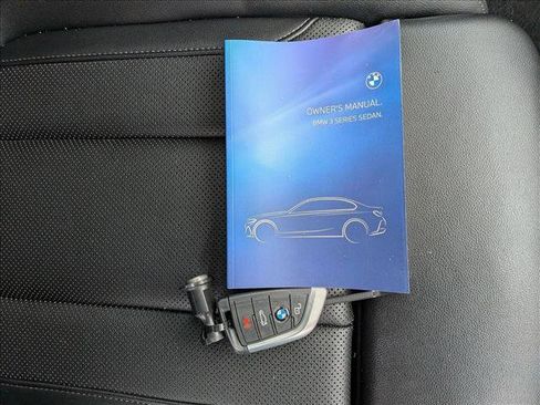 Used 2025 BMW 330i xDrive Sedan image 24