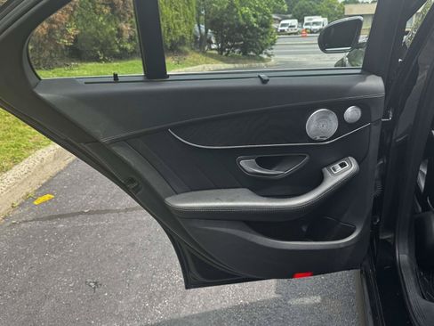 Used 2015 Mercedes-Benz C 300 4MATIC Sedan image 12