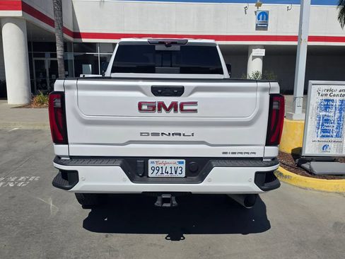 Used 2023 GMC Sierra 1500 Denali w/ Denali Reserve Package AWD/4WD image 5