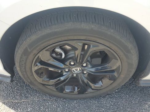 Used 2025 Honda Accord SE image 9