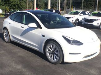 Used 2021 Tesla Model 3 Standard Range Plus video 2