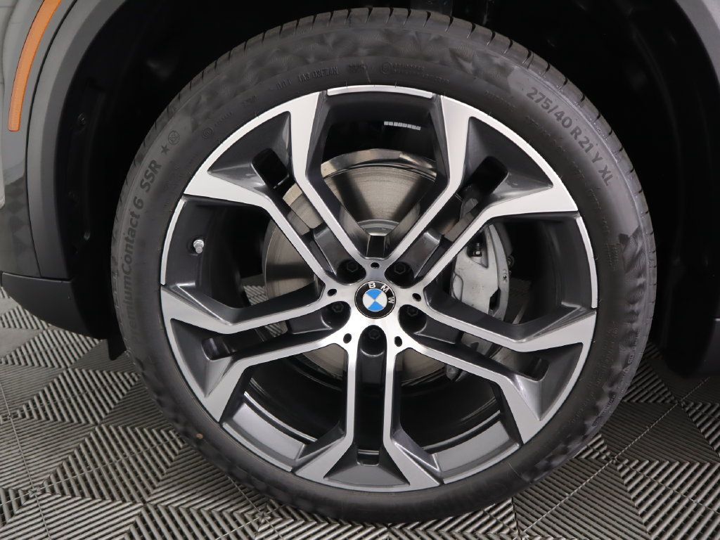 Certified 2026 BMW X5 sDrive40i w/ Climate Comfort Package RWD image 32