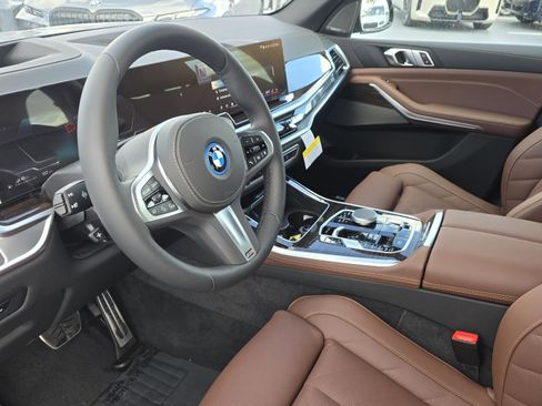 New 2026 BMW X5 xDrive50e w/ M Sport Package image 19