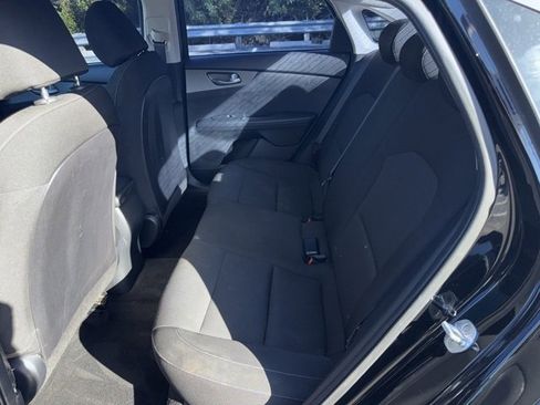 Used 2020 Kia Forte LXS image 7