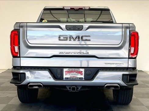 Used 2022 GMC Sierra 1500 Denali w/ Denali Reserve Package AWD/4WD image 3
