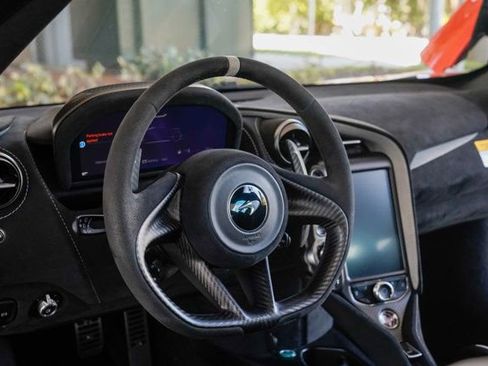 Used 2021 McLaren 765LT image 66