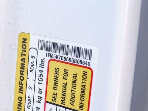 Used 2019 Ford Explorer XLT w/ Equipment Group 201A image 12