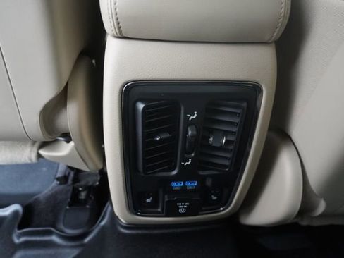 Used 2018 Jeep Grand Cherokee Limited w/ Trailer Tow Group IV RWD image 35