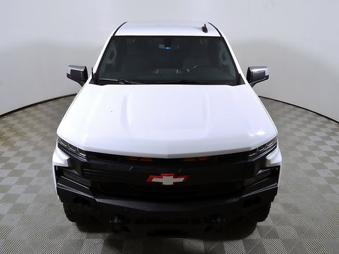 Used 2020 Chevrolet Silverado 1500 LT w/ Texas Edition AWD/4WD image 4