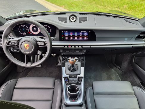 Certified 2026 Porsche 911 Carrera T RWD image 20