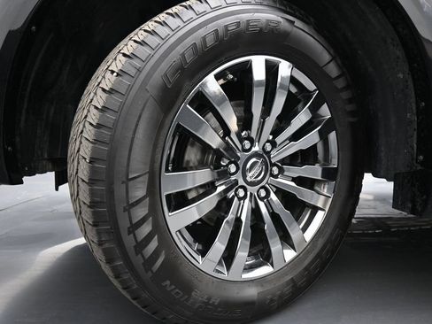 Used 2019 Nissan Armada Platinum w/ Captain's Chairs Package AWD/4WD image 46