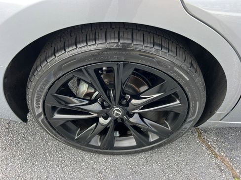 Certified 2022 Lexus ES 350 F Sport w/ Accessory Package image 18