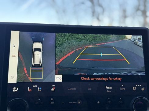 Used 2024 Lexus GX 550 image 41