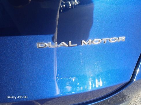 Used 2022 Tesla Model Y Long Range AWD/4WD image 14