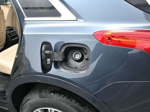 Used 2019 Cadillac XT5 Luxury image 11