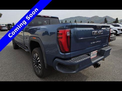 Used 2024 GMC Sierra 2500 Denali Ultimate AWD/4WD image 16