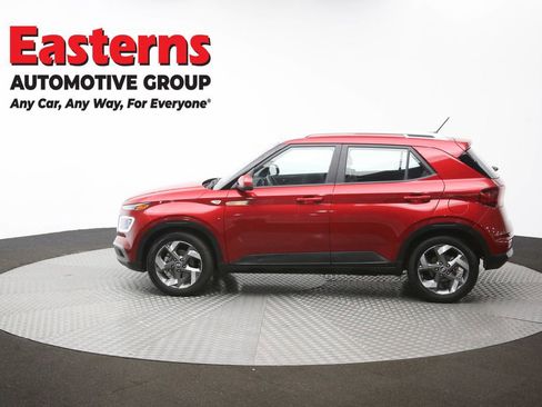 Used 2025 Hyundai Venue Limited image 60