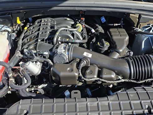 Certified 2024 Jeep Grand Cherokee L Limited w/ Black Appearance Package image 13