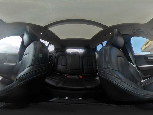Used 2024 Volvo XC40 B5 Core AWD/4WD image 44