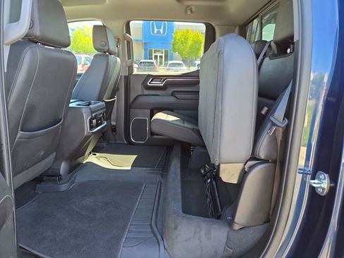 Used 2023 GMC Sierra 1500 SLT w/ SLT Convenience Package AWD/4WD image 30