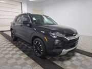 Used 2023 Chevrolet TrailBlazer LT FWD image 2