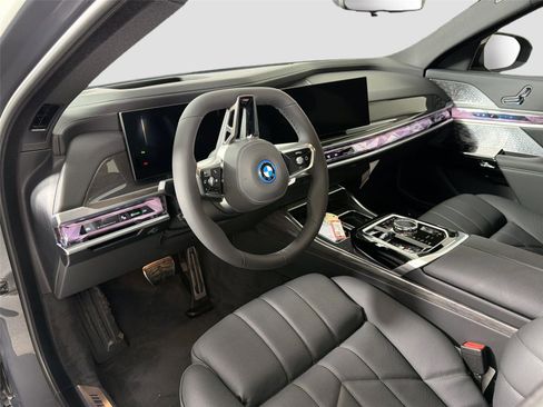 New 2026 BMW i7 xDrive60 w/ Executive Package AWD/4WD image 9