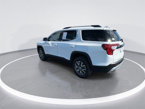 Used 2023 GMC Acadia SLT w/ LPO, Floor Liner Package image 6