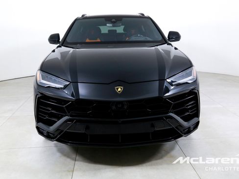 Used 2021 Lamborghini Urus image 4